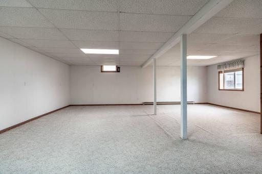 16990 River Oaks Boulevard, Fergus Falls, MN 56537