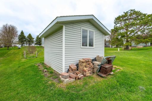16990 River Oaks Boulevard, Fergus Falls, MN 56537