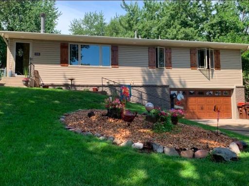 7335 Clayton Avenue, Inver Grove Heights, MN 55076