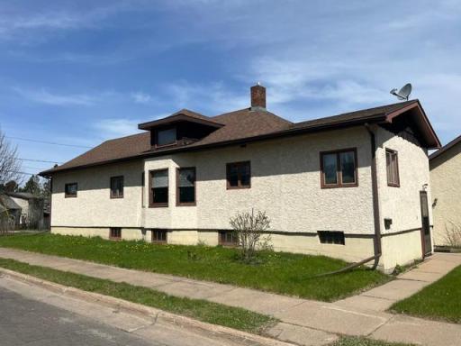 1102 Mckinley Avenue, Eveleth, MN 55734