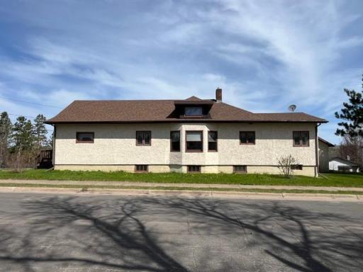 1102 Mckinley Avenue, Eveleth, MN 55734