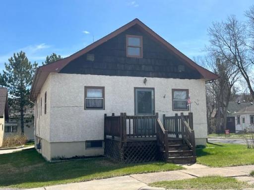 1102 Mckinley Avenue, Eveleth, MN 55734