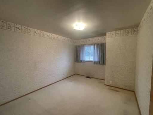 775 2nd Street E, Tracy, MN 56175