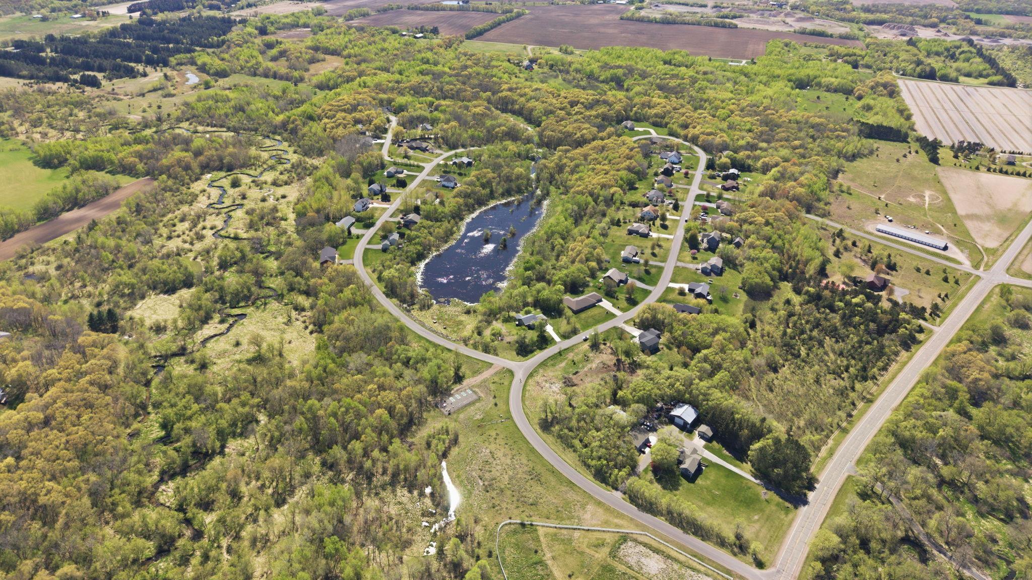 Showcases the surrounding neighborhood.