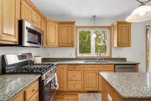 9080 Parkside Drive, Saint Paul, MN 55125