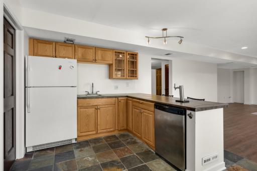 9080 Parkside Drive, Saint Paul, MN 55125