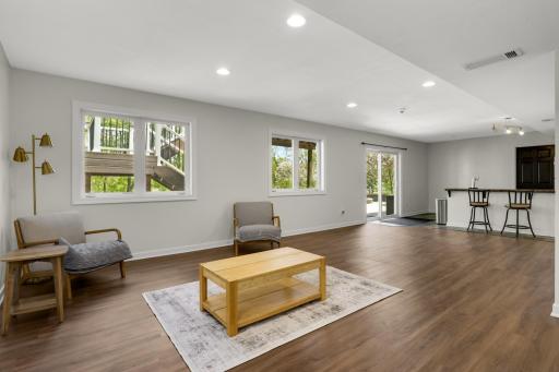 9080 Parkside Drive, Saint Paul, MN 55125