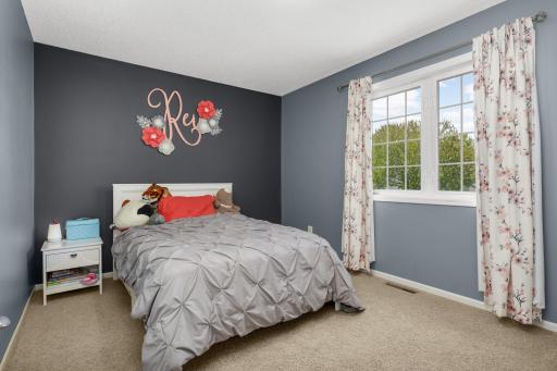 9080 Parkside Drive, Saint Paul, MN 55125