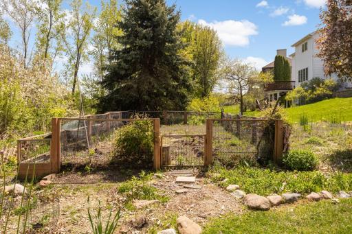 9080 Parkside Drive, Saint Paul, MN 55125