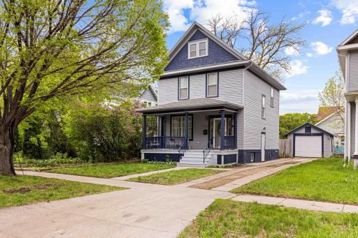 205 S 14th Street S, Fargo, ND 58103