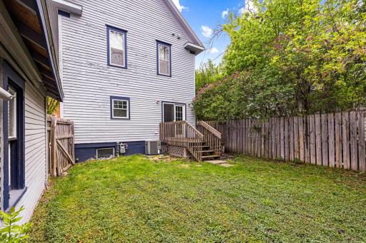 205 S 14th Street S, Fargo, ND 58103
