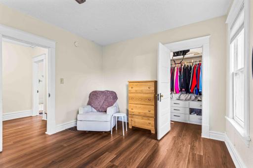 205 S 14th Street S, Fargo, ND 58103