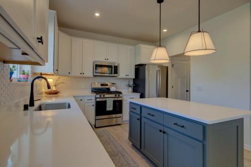 1041 Oakwood Road, Newport, MN 55055