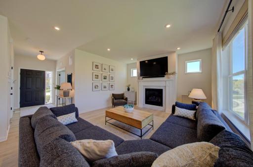 1041 Oakwood Road, Newport, MN 55055