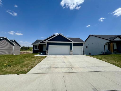 168 Stonelake Drive SE, Rochester, MN 55904