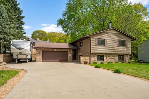 2850 Pheasant Circle, Mound, MN 55364