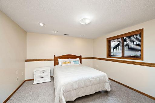 2850 Pheasant Circle, Mound, MN 55364
