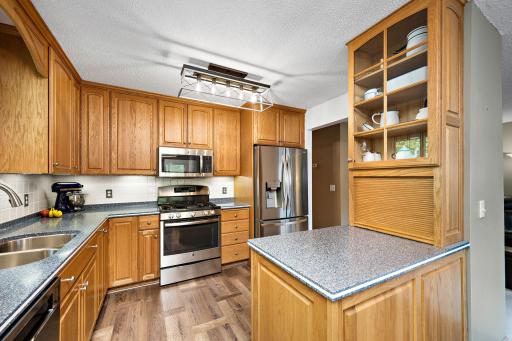 2850 Pheasant Circle, Mound, MN 55364