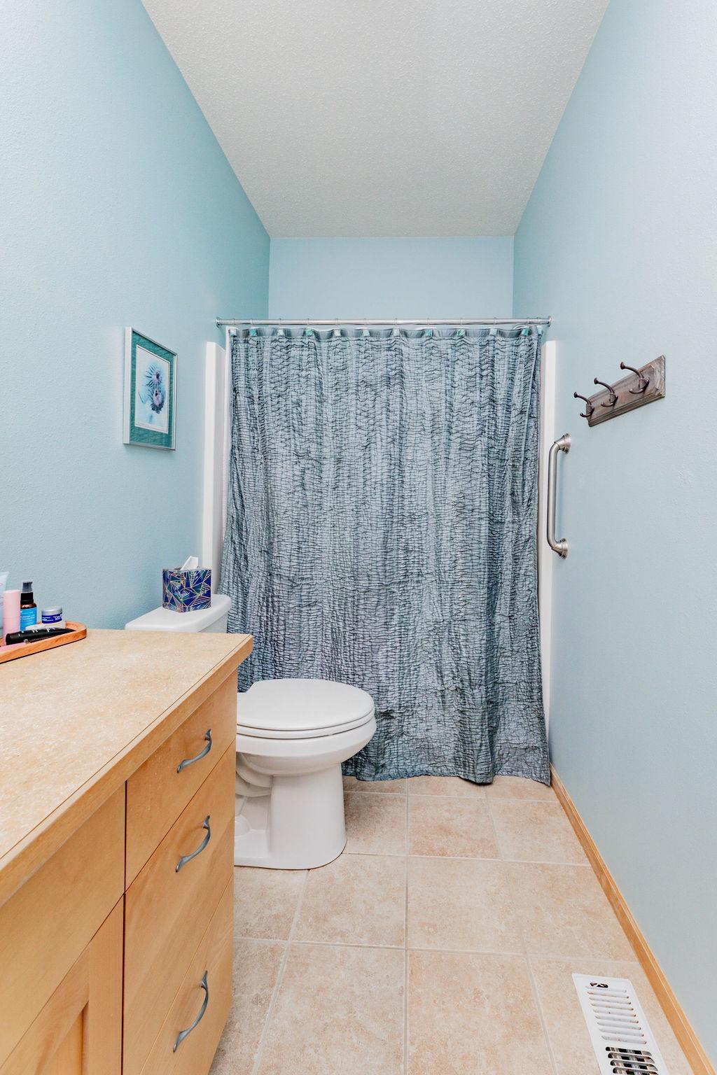 primary bath 3/4