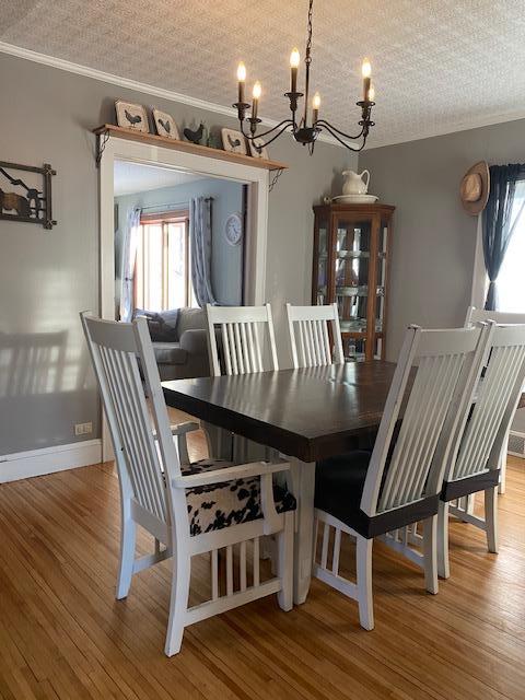 Dining room open to livingroom