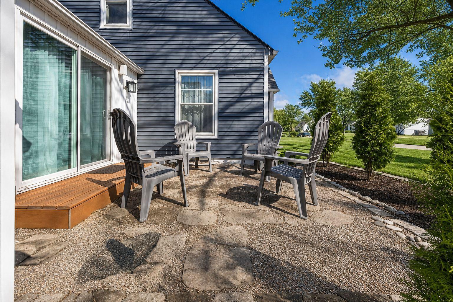 6432 3rd Ave S, Richfield - Front patio.jpg