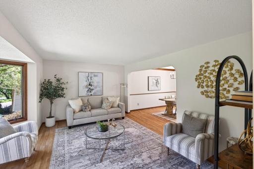 15104 Chestnut Circle, Burnsville, MN 55306