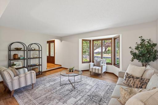 15104 Chestnut Circle, Burnsville, MN 55306