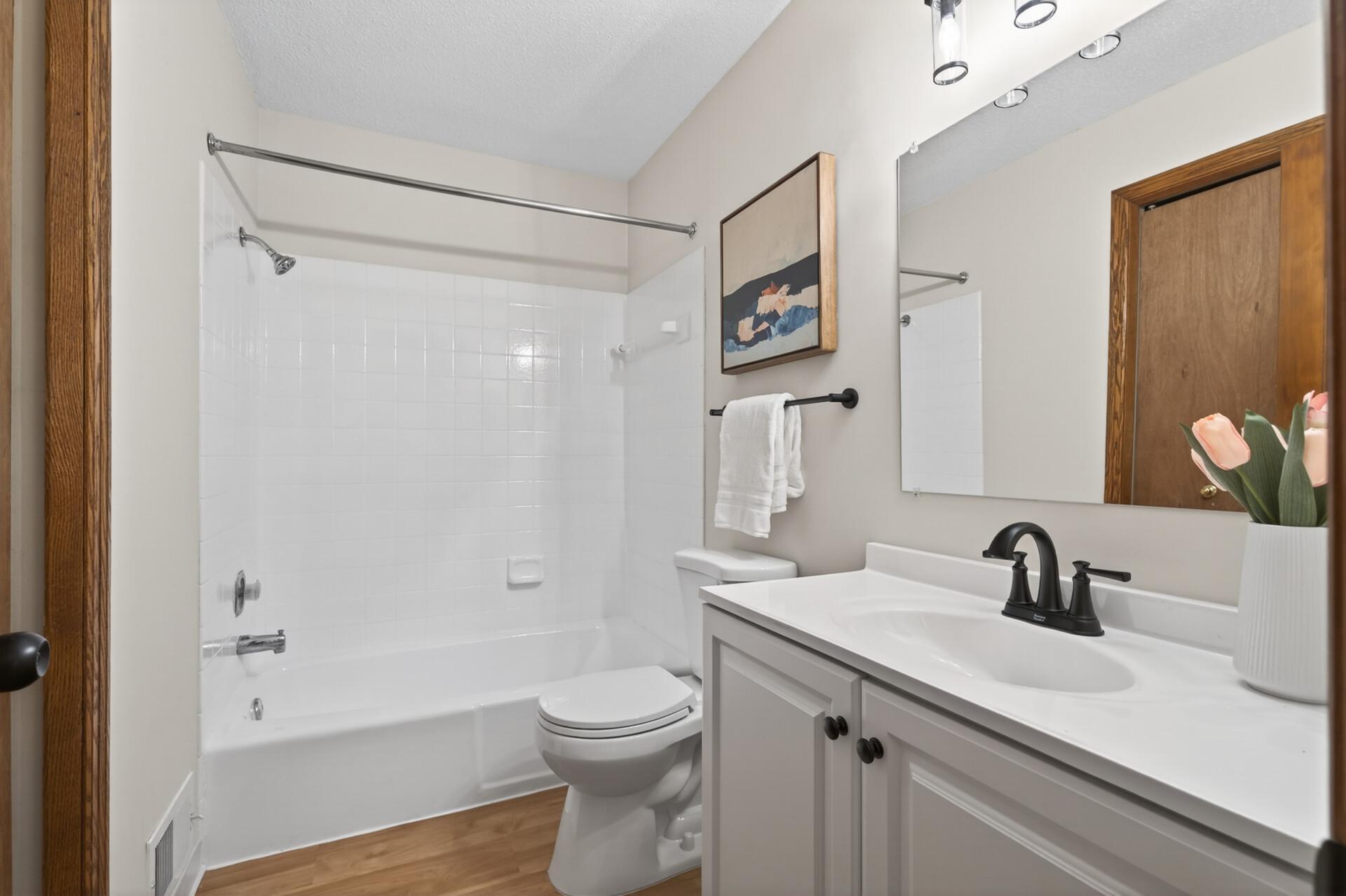 25_15104_Chestnut25_mls.jpg