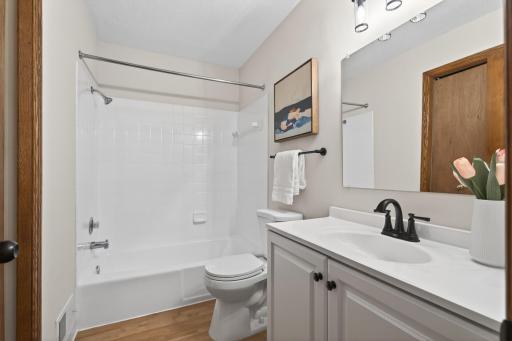 15104 Chestnut Circle, Burnsville, MN 55306