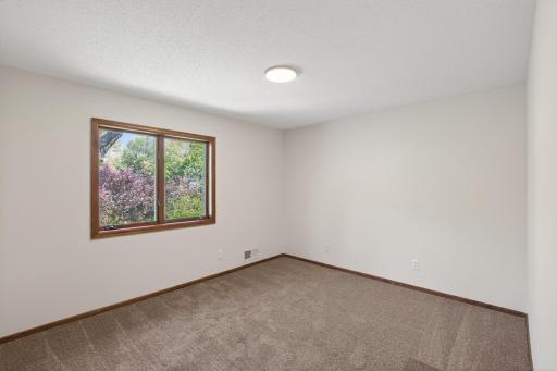 15104 Chestnut Circle, Burnsville, MN 55306
