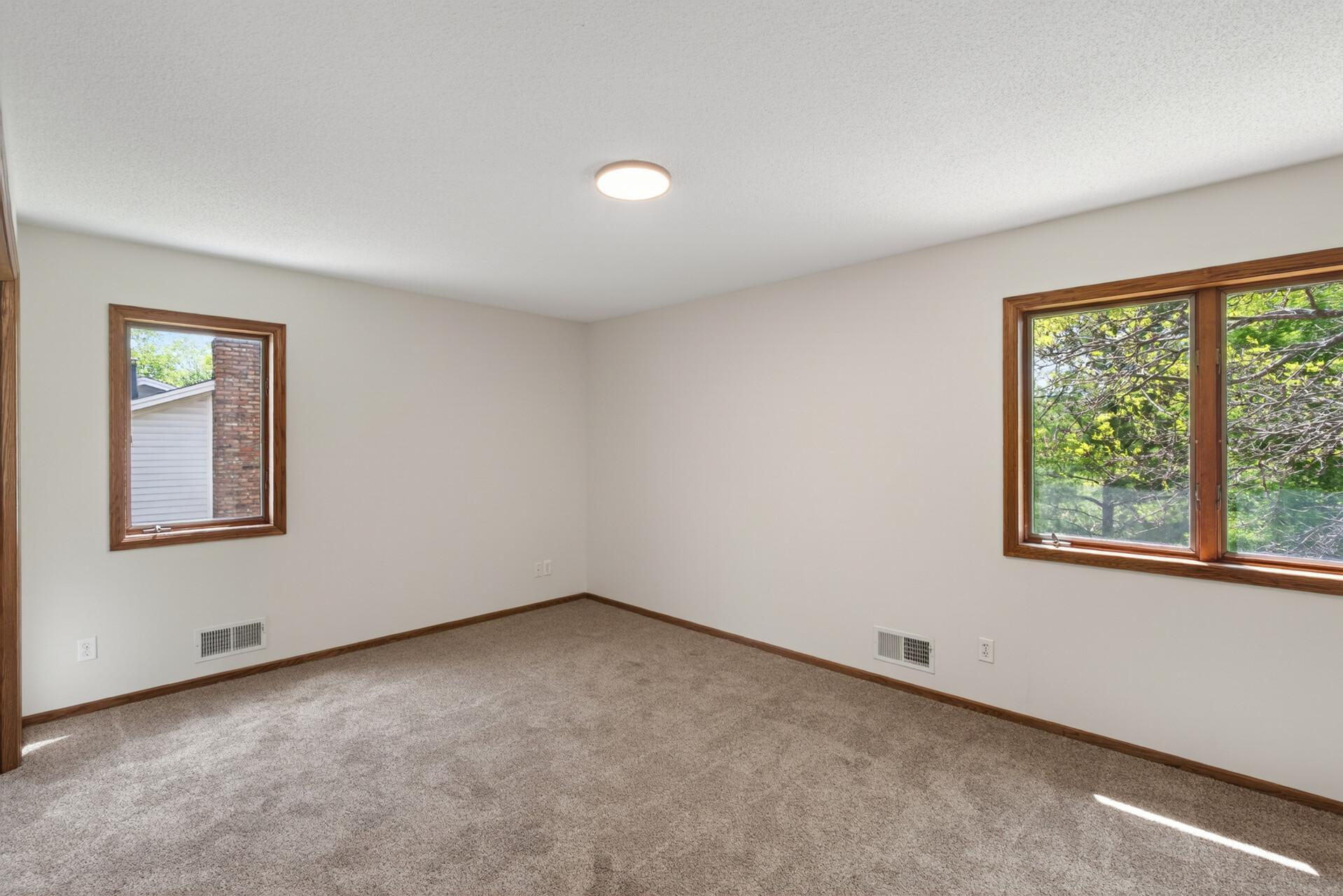 21_15104_Chestnut21_mls.jpg