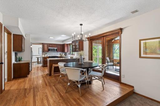 15104 Chestnut Circle, Burnsville, MN 55306