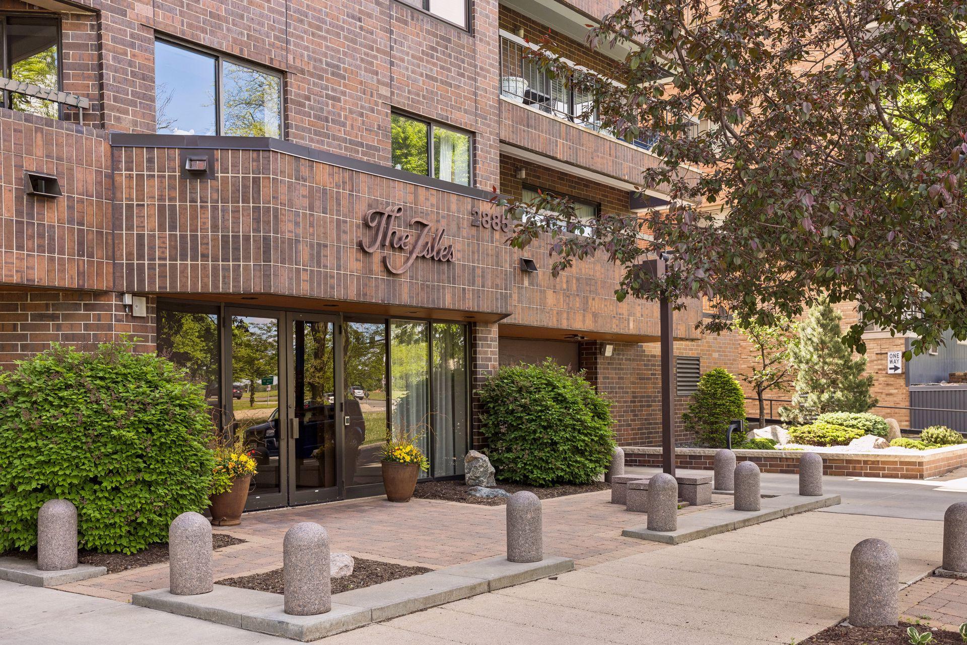 2885 Knox Avenue South - directly across from the lagoon between Isles and Bda Maka Ska.