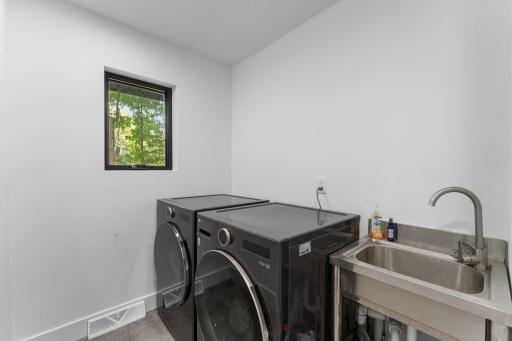 3 Crescent Street, Minnetonka Beach, MN 55391