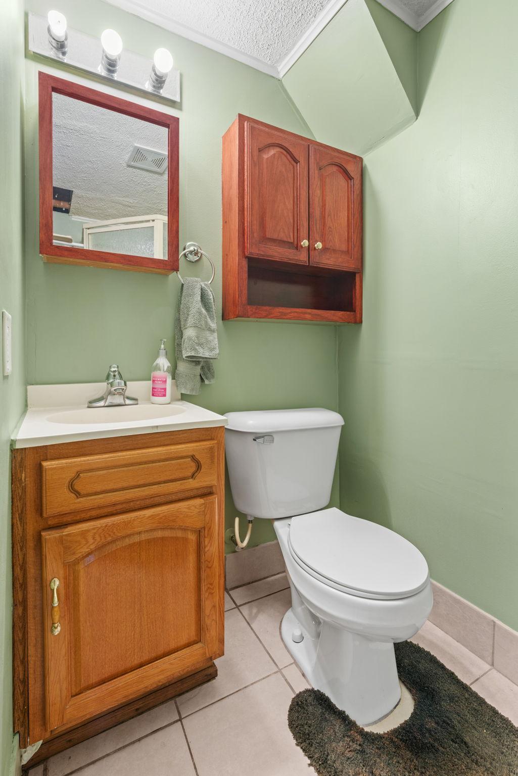 34-web-or-mls-811 Page St SW-34.jpg