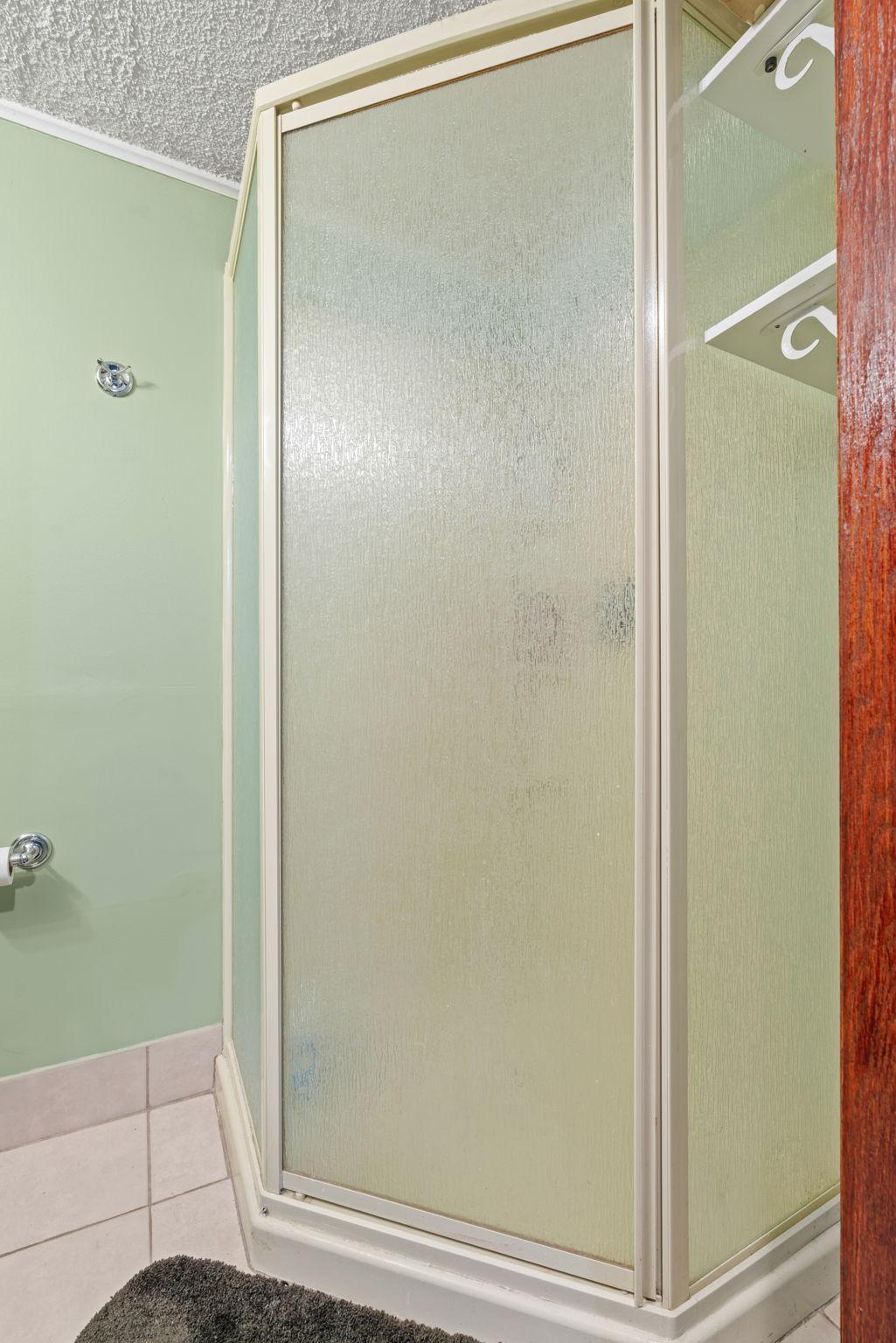 35-web-or-mls-811 Page St SW-35.jpg