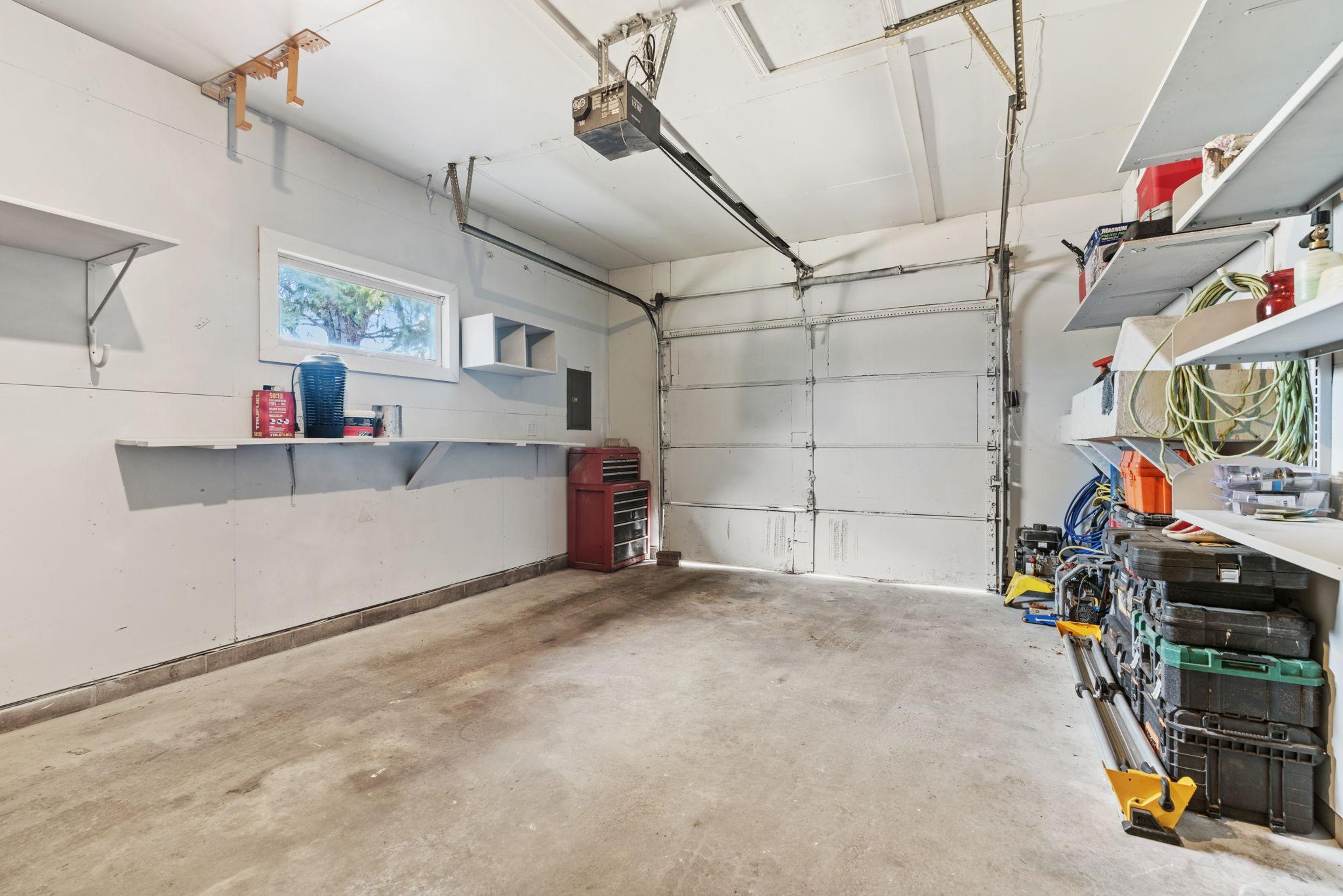 40-web-or-mls-811 Page St SW-40.jpg