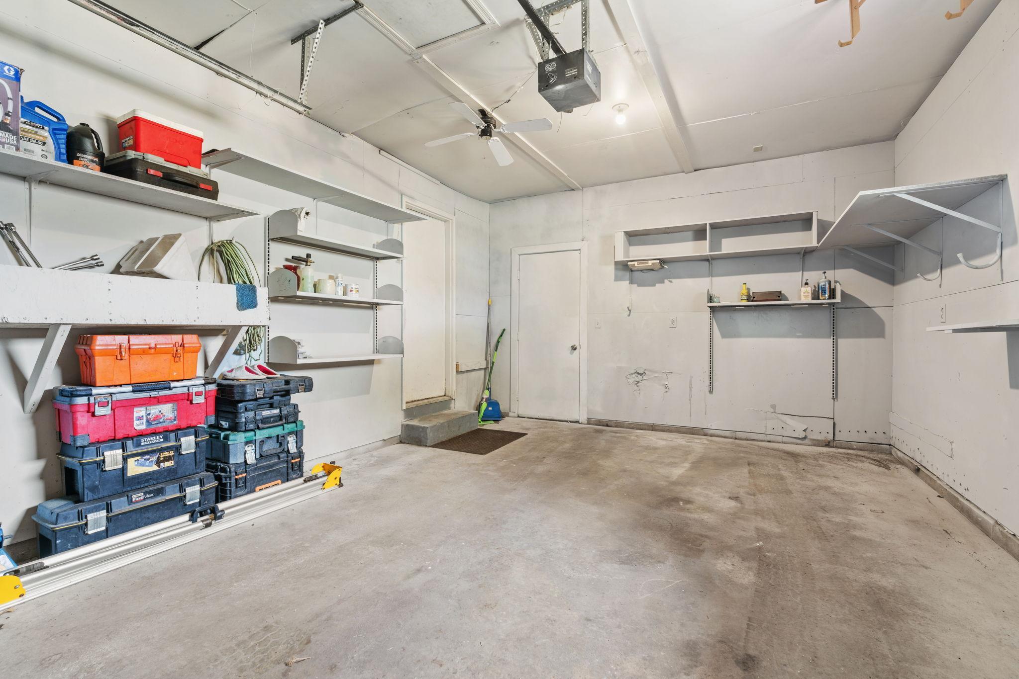 41-web-or-mls-811 Page St SW-41.jpg