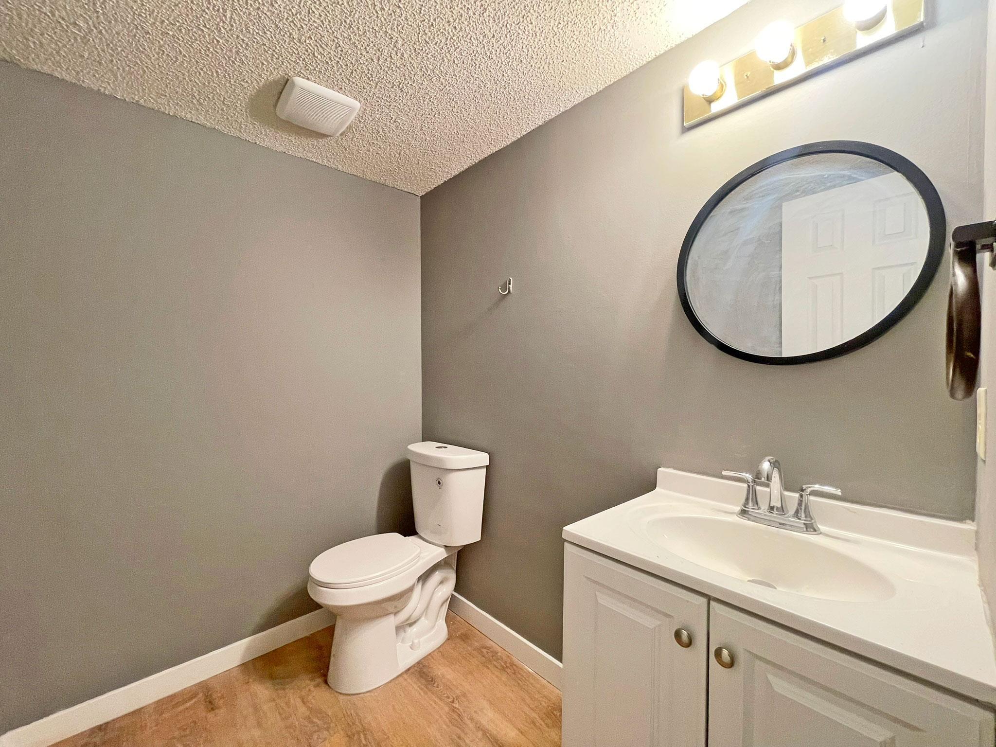 BathroomTwo01.jpg