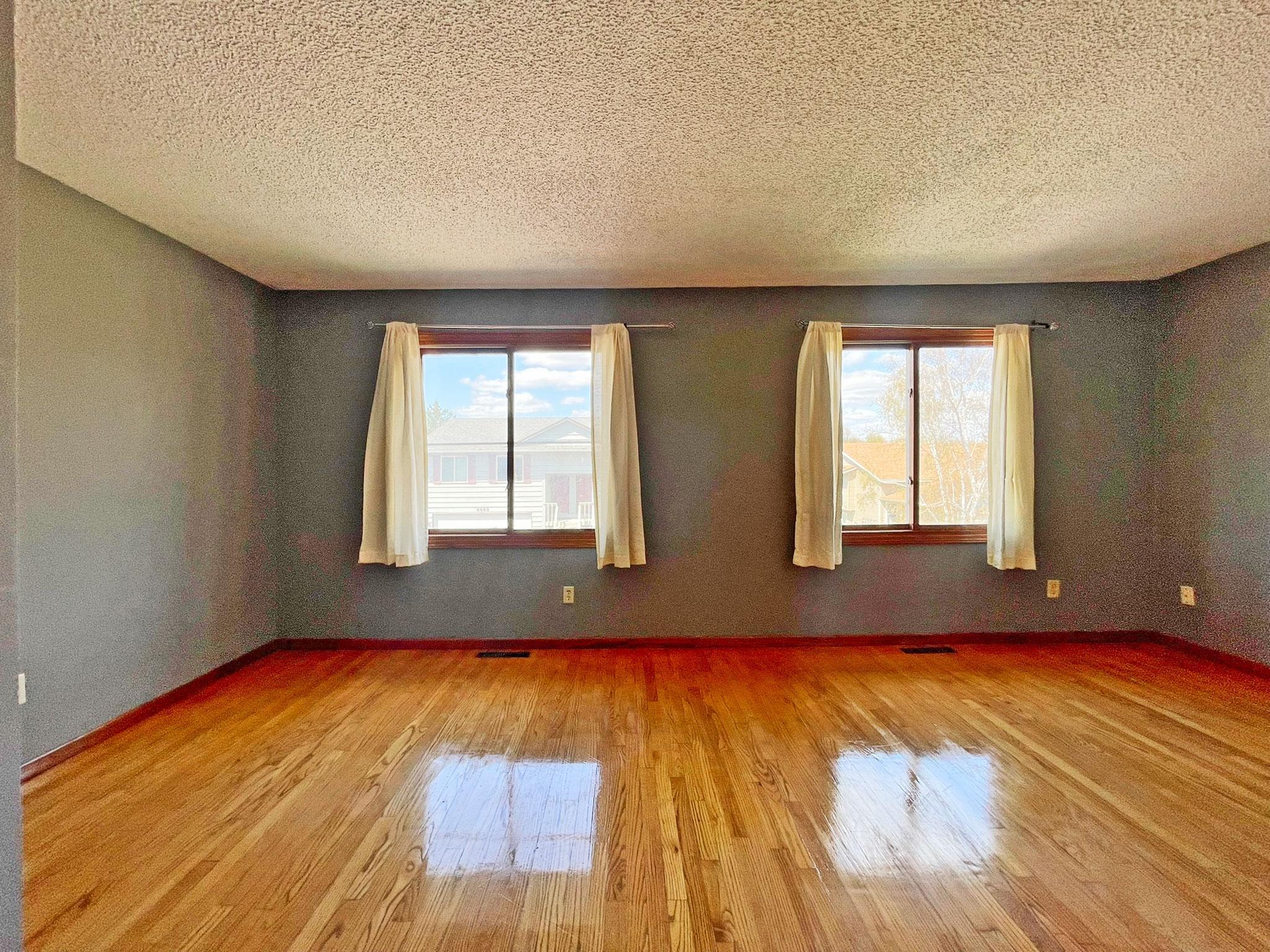 LivingRoom01.jpg