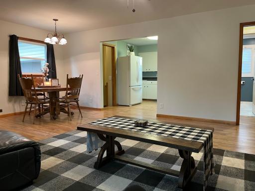 182 14th Street, Windom, MN 56101