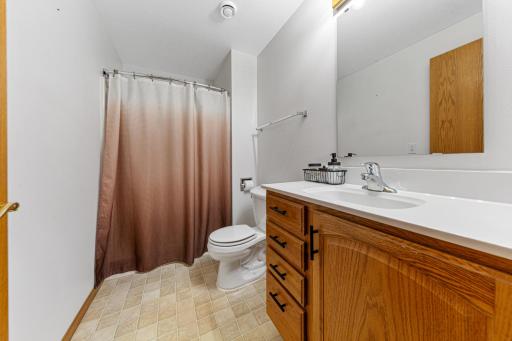 227 Woodhaven Lane, Mankato, MN 56001