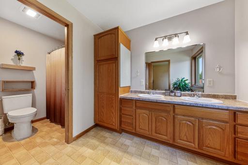 227 Woodhaven Lane, Mankato, MN 56001