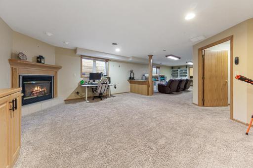 227 Woodhaven Lane, Mankato, MN 56001