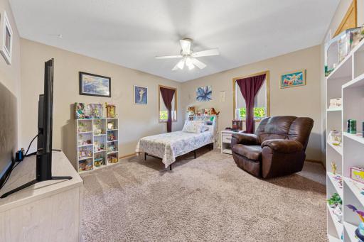 227 Woodhaven Lane, Mankato, MN 56001