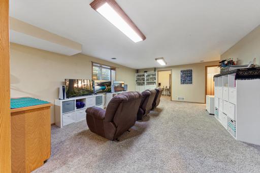 227 Woodhaven Lane, Mankato, MN 56001
