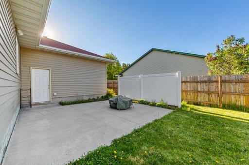 227 Woodhaven Lane, Mankato, MN 56001