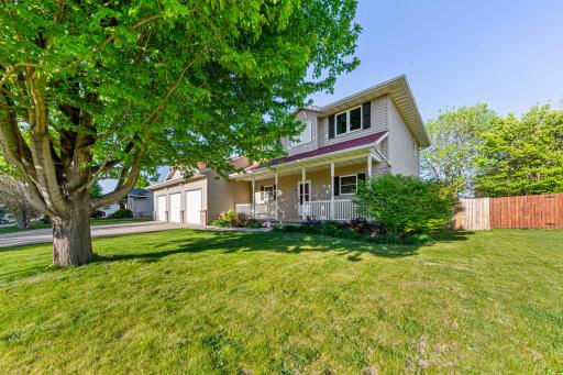 227 Woodhaven Lane, Mankato, MN 56001