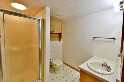 1252 Rolling Oaks Lane NW, Hutchinson, MN 55350