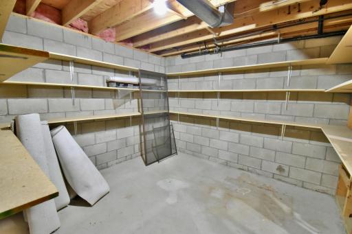 1252 Rolling Oaks Lane NW, Hutchinson, MN 55350